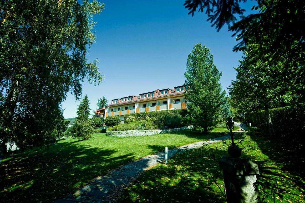 Hotel Brunnwald Бад-Леонфеьлден Экстерьер фото